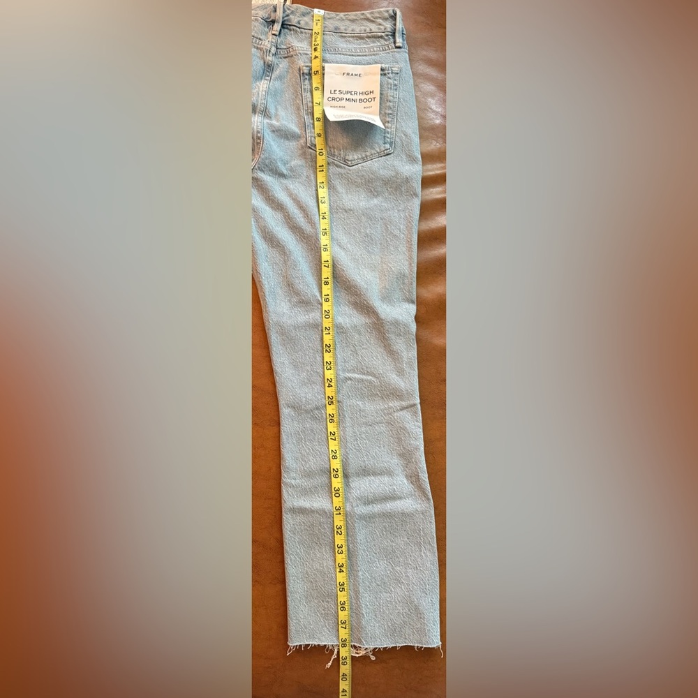 FRAME Le Super High Crop Bootcut Jeans Distressed Raw Hem Size 31 NWT $320 MSRP - Picture 8 of 10
